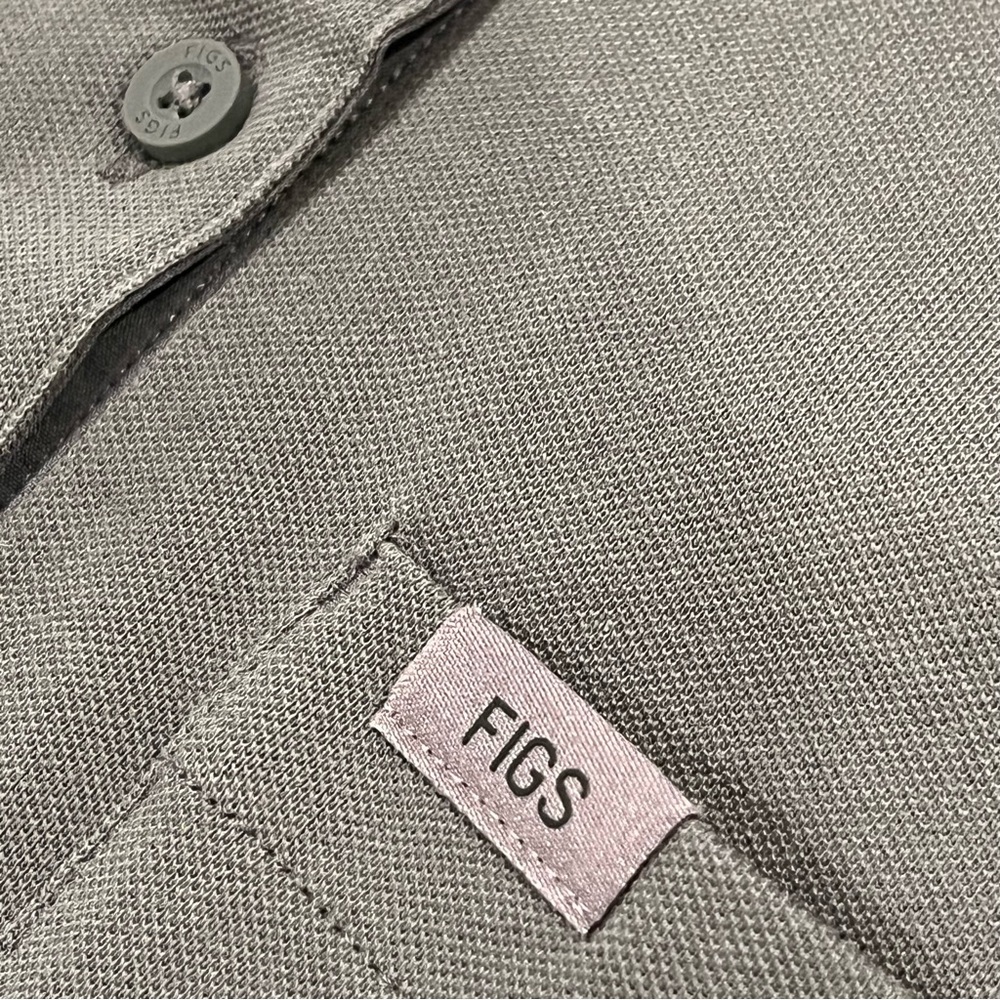 Figs FIGSPRO Women’s Short-Sleeve Pique Scrub Polo Gray/Green Size Large PO 4360 - Picture 9 of 16